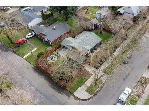 8270 N Washburne Avenue Portland OR 97217