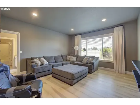 10510 NW 31st Avenue Vancouver WA 98685