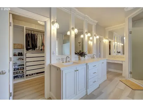 10510 NW 31st Avenue Vancouver WA 98685