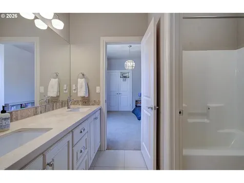 10510 NW 31st Avenue Vancouver WA 98685