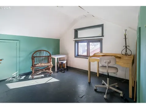 4815 N Commercial Avenue Portland OR 97217