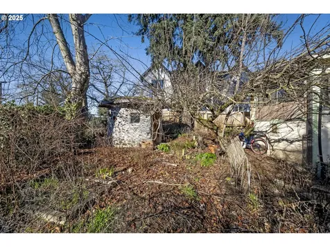 4815 N Commercial Avenue Portland OR 97217