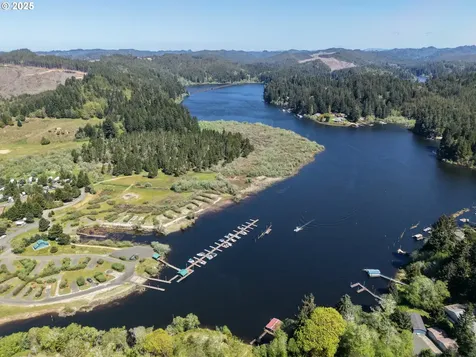 94845 Wind Song Lane North Bend OR 97459