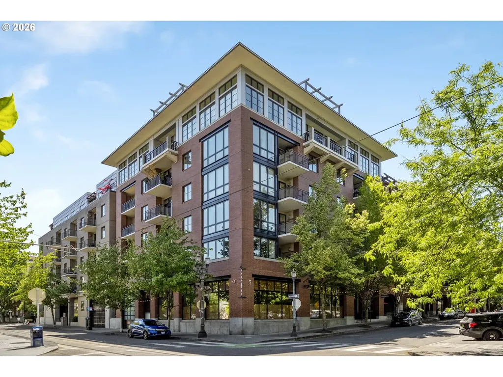 1030 NW Johnson Street Portland OR 97209