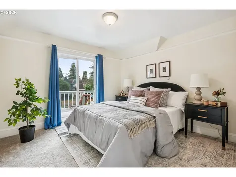 7427 SE Woodstock Boulevard Portland OR 97206