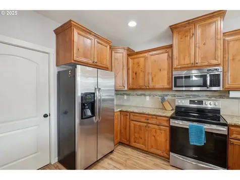 229 N 33rd Court Ridgefield WA 98642