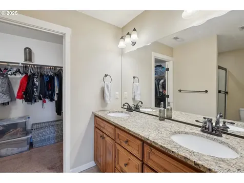 229 N 33rd Court Ridgefield WA 98642
