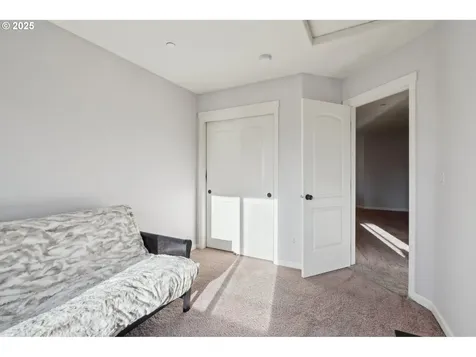 229 N 33rd Court Ridgefield WA 98642