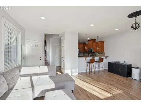 229 N 33rd Court Ridgefield WA 98642