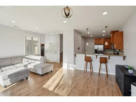 229 N 33rd Court Ridgefield WA 98642