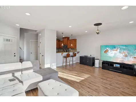 229 N 33rd Court Ridgefield WA 98642