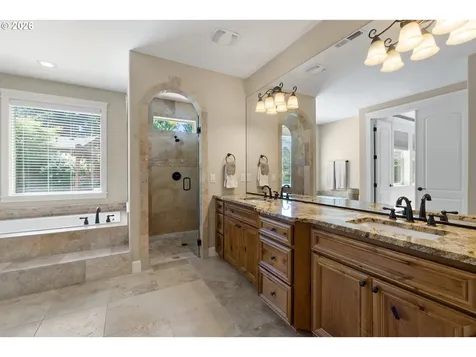 13008 NW 49th Avenue Vancouver WA 98685