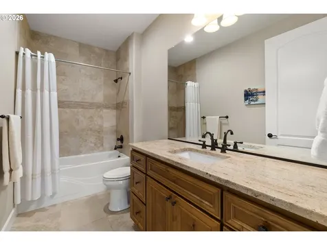 13008 NW 49th Avenue Vancouver WA 98685