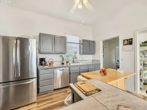 530 SE Marlin Avenue Warrenton OR 97146