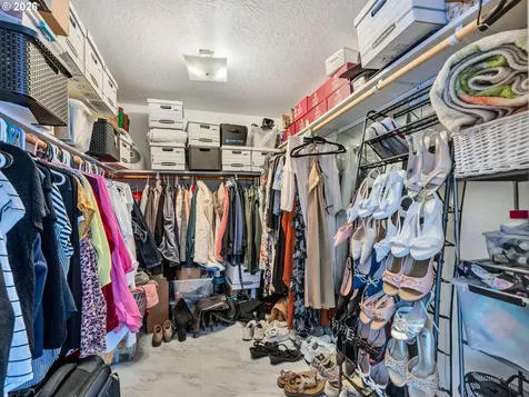 530 SE Marlin Avenue Warrenton OR 97146