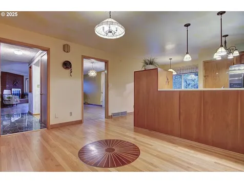 6420 NE 41st Avenue Portland OR 97211