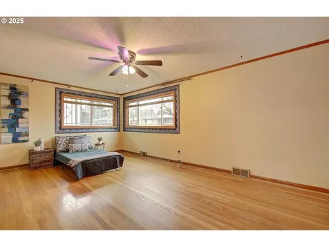 6420 NE 41st Avenue Portland OR 97211
