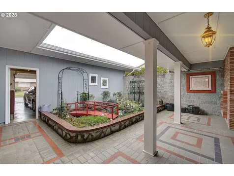 6420 NE 41st Avenue Portland OR 97211