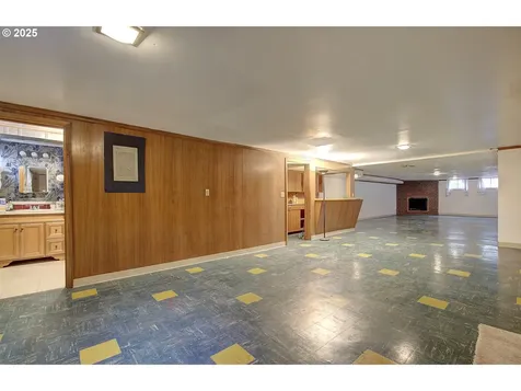 6420 NE 41st Avenue Portland OR 97211