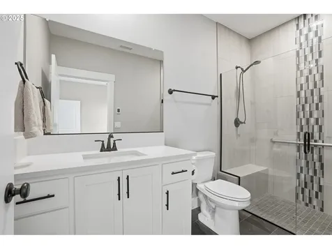 8211 NE 168th Place Vancouver WA 98682