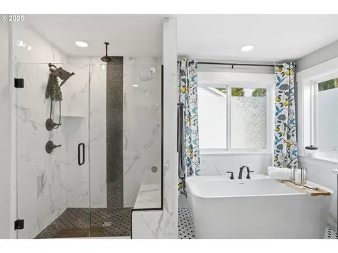 8211 NE 168th Place Vancouver WA 98682