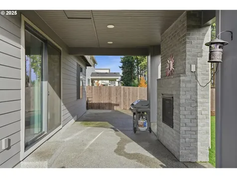 8211 NE 168th Place Vancouver WA 98682