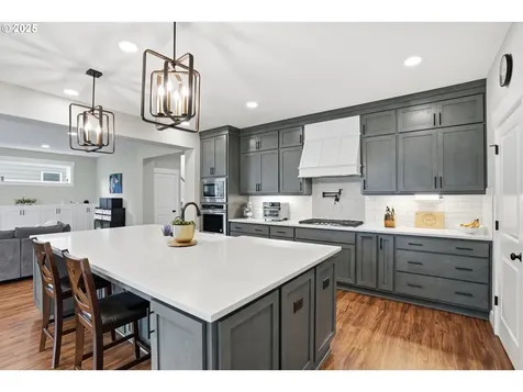 8211 NE 168th Place Vancouver WA 98682