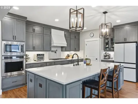 8211 NE 168th Place Vancouver WA 98682