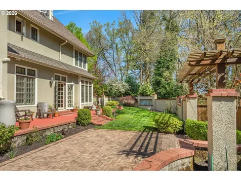 3574 E Burnside Street Portland OR 97214