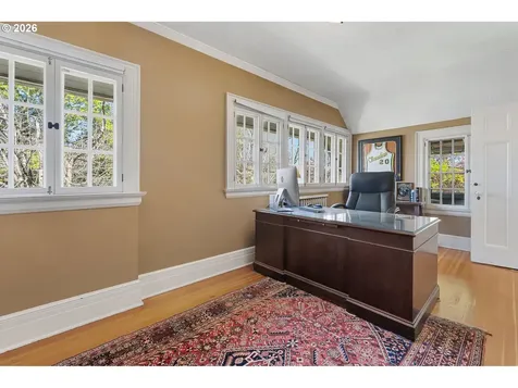 3574 E Burnside Street Portland OR 97214