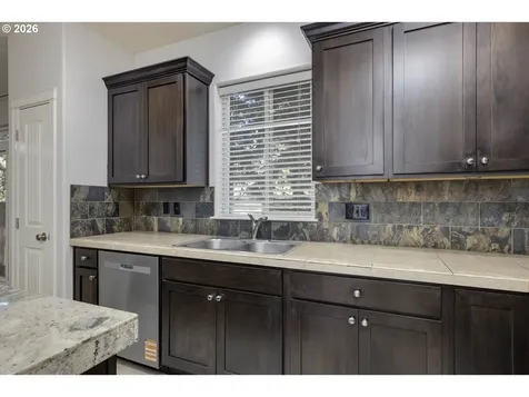 5627 SW 186th Place Beaverton OR 97078