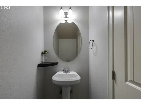 5627 SW 186th Place Beaverton OR 97078