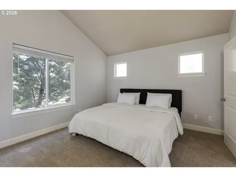 5627 SW 186th Place Beaverton OR 97078