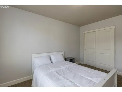 5627 SW 186th Place Beaverton OR 97078