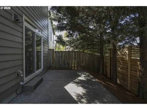 5627 SW 186th Place Beaverton OR 97078
