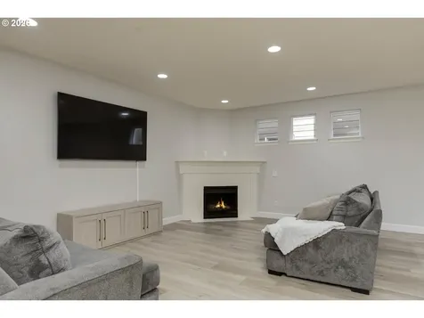 5627 SW 186th Place Beaverton OR 97078