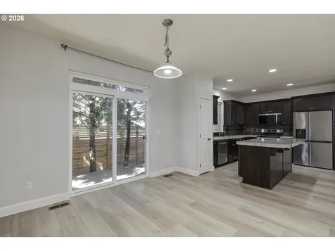 5627 SW 186th Place Beaverton OR 97078