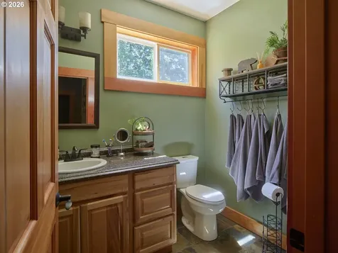 502 Loowit Lane Cougar WA 98616