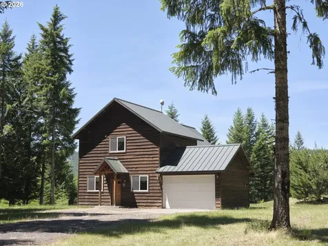 502 Loowit Lane Cougar WA 98616