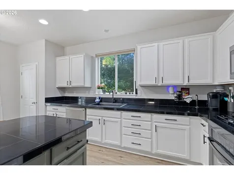 4406 SE Jones Lane Troutdale OR 97060