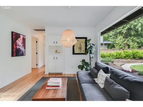 4391 Upper Drive Lake Oswego OR 97035