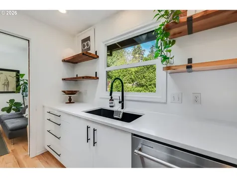 4391 Upper Drive Lake Oswego OR 97035