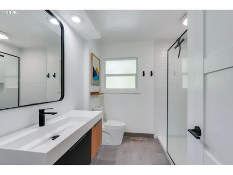 4391 Upper Drive Lake Oswego OR 97035
