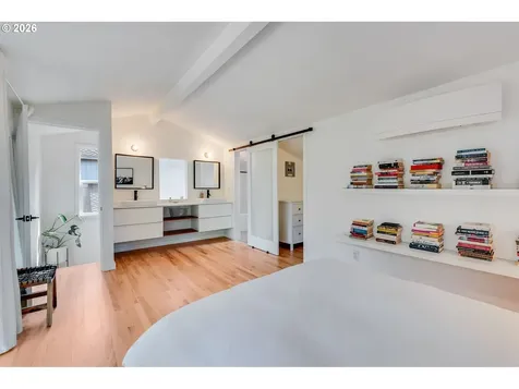 4391 Upper Drive Lake Oswego OR 97035