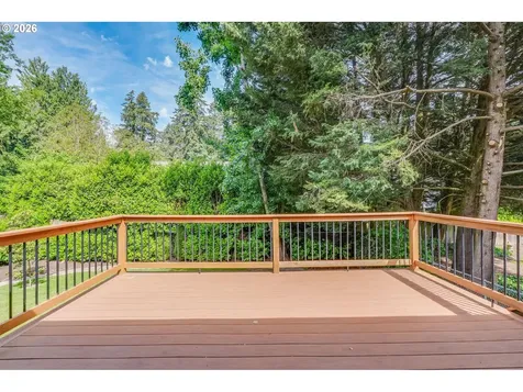 4391 Upper Drive Lake Oswego OR 97035
