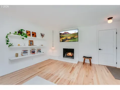 4391 Upper Drive Lake Oswego OR 97035