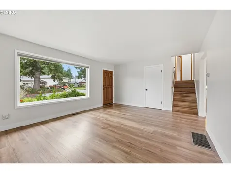2555 NE 146th Drive Portland OR 97230