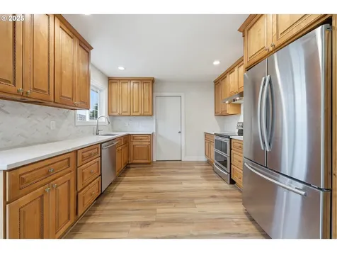 2555 NE 146th Drive Portland OR 97230