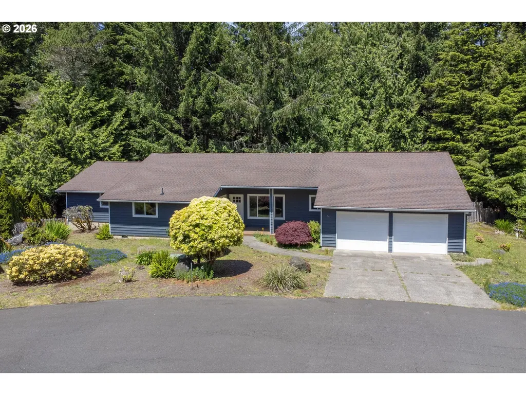 60 Seagrove Place Lincoln City OR 97367