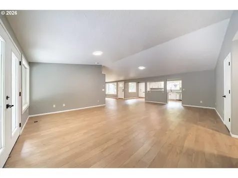 60 Seagrove Place Lincoln City OR 97367